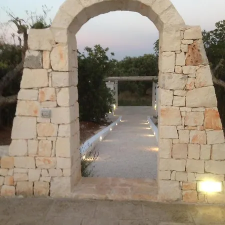 Luxury Borgo Del Trullo Magno * Ostuni