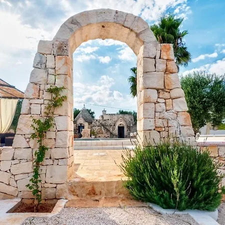 Luxury Borgo Del Trullo Magno Ostuni